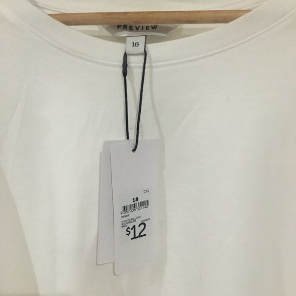 🌟Preview White T-shirt NWT - S18 - Picture 2 of 2
